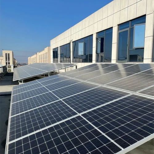 Levage et positionnement de panneaux photovoltaïques